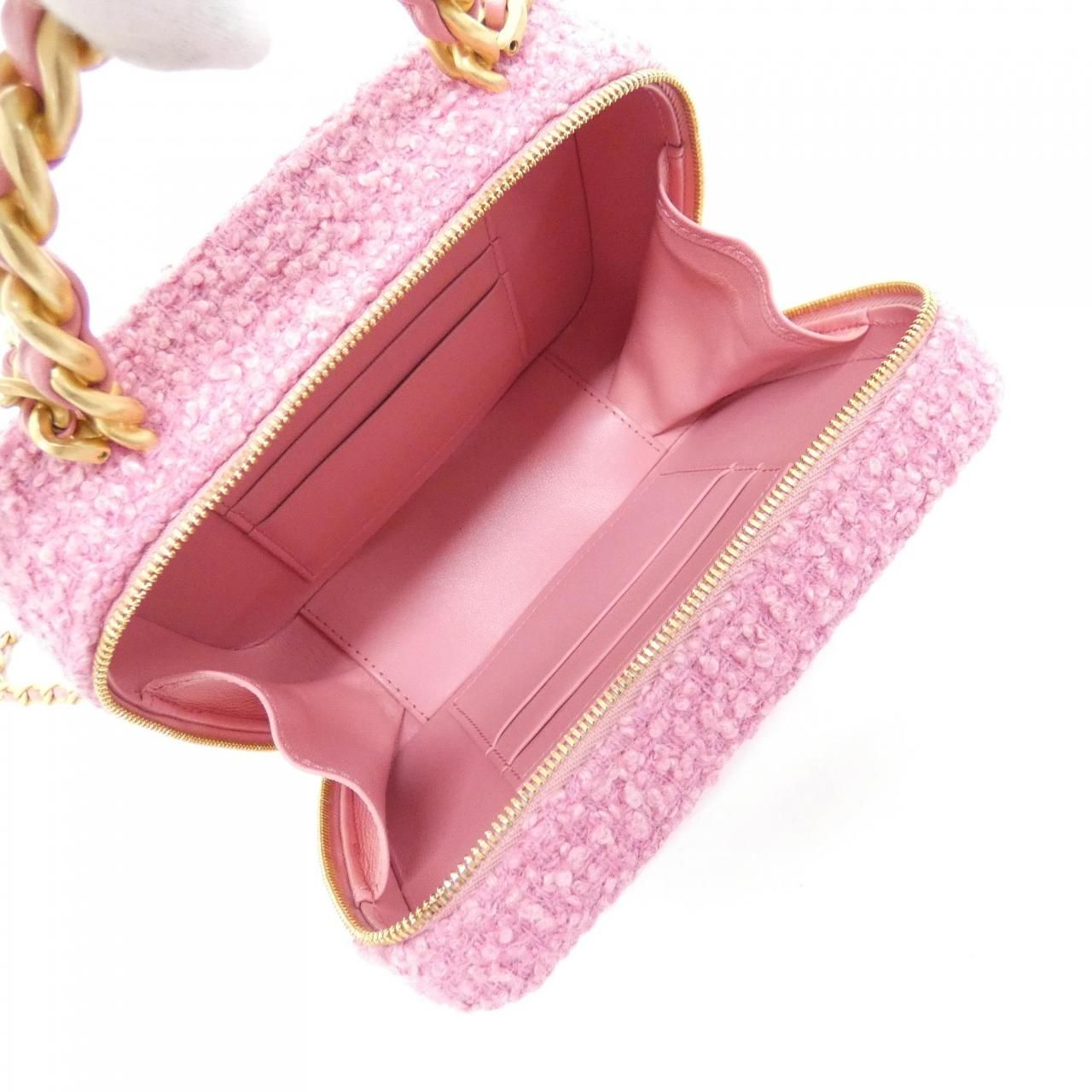 Chanel Bag Handbag Pink — view 6