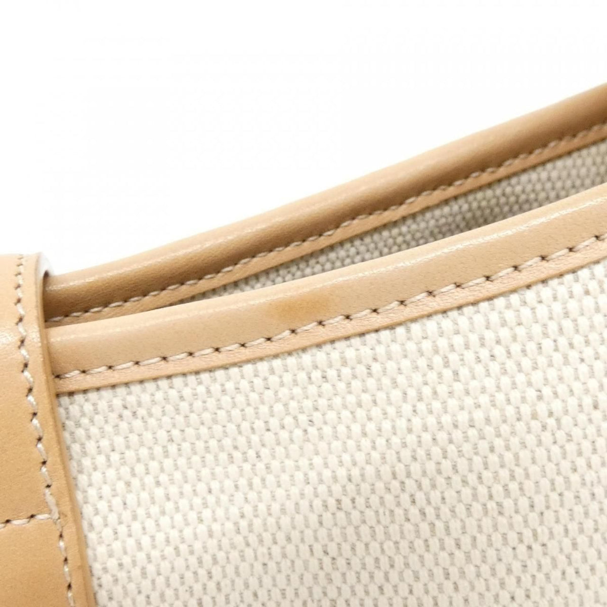 Saint Laurent Le5 A 7 Shoulder Bag — view 6