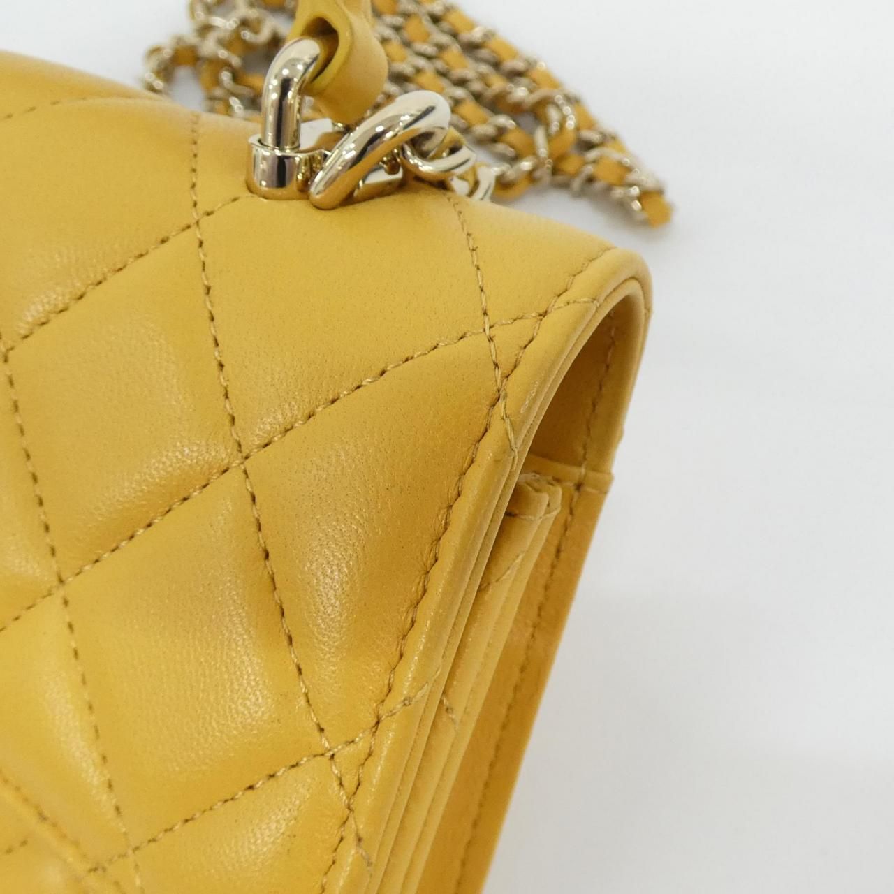 Chanel Phone Case Yellow — view 6