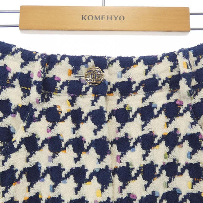 Chanel Shorts Navy — view 6