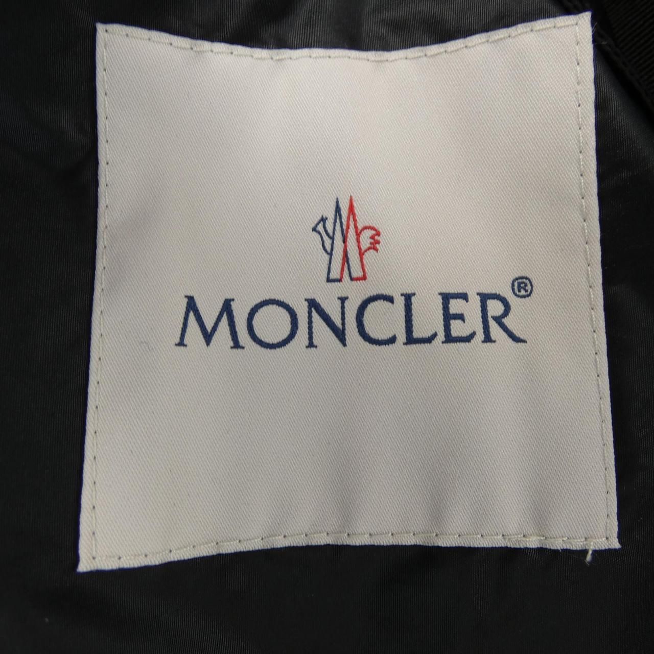 Moncler Hiengu Coat Black — view 4