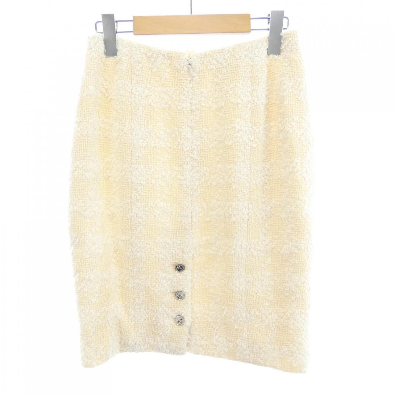 Chanel Vintage Suit Beige — view 8