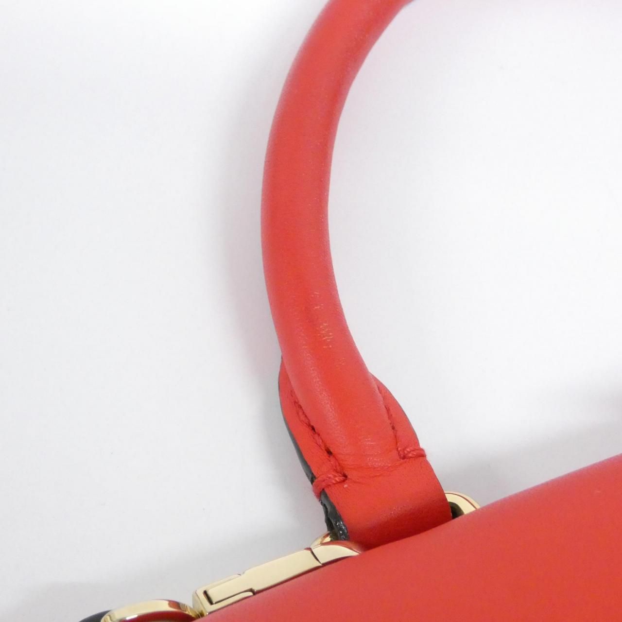 Louis Vuitton Monogram Locky BB — view 7