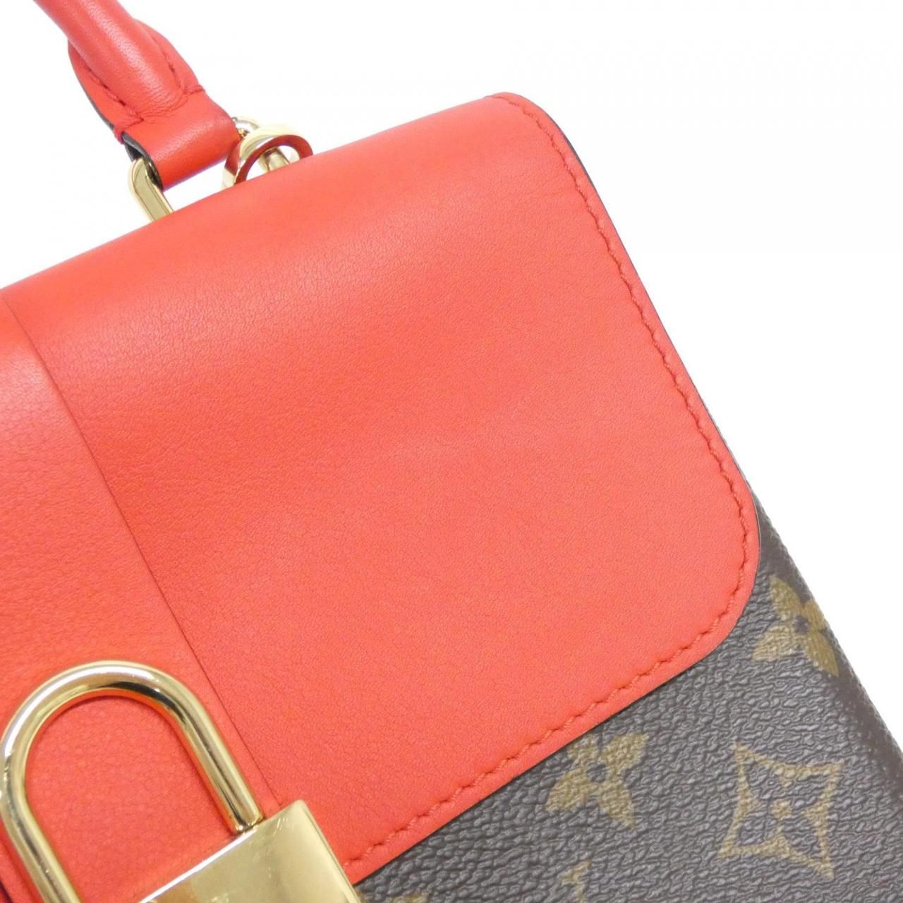 Louis Vuitton Monogram Locky BB — view 4