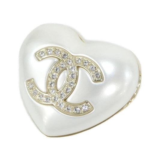 Chanel Brooch Gold
