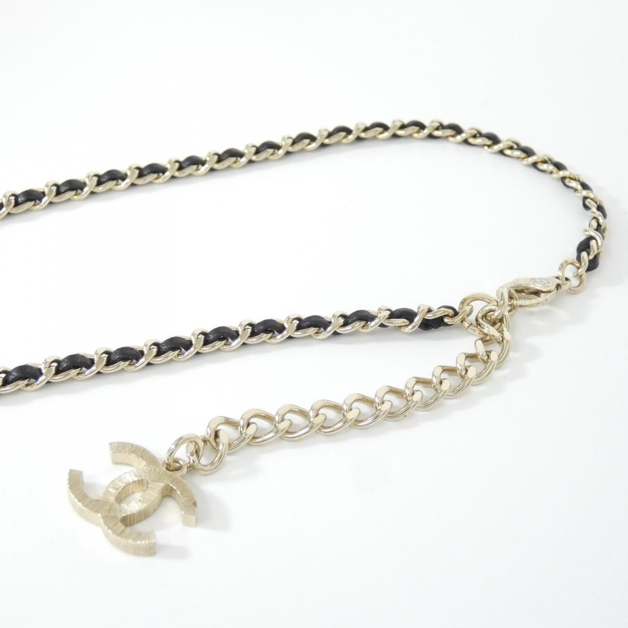 Chanel Necklace Gold — view 4