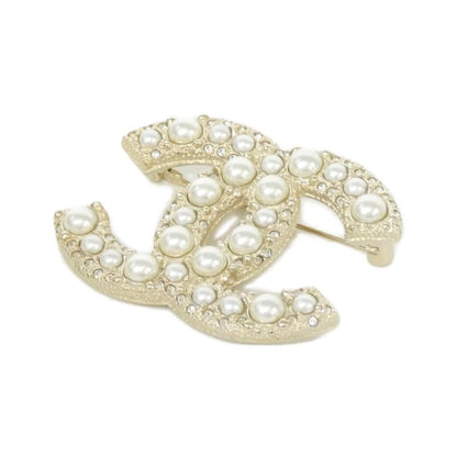Chanel Brooch Gold