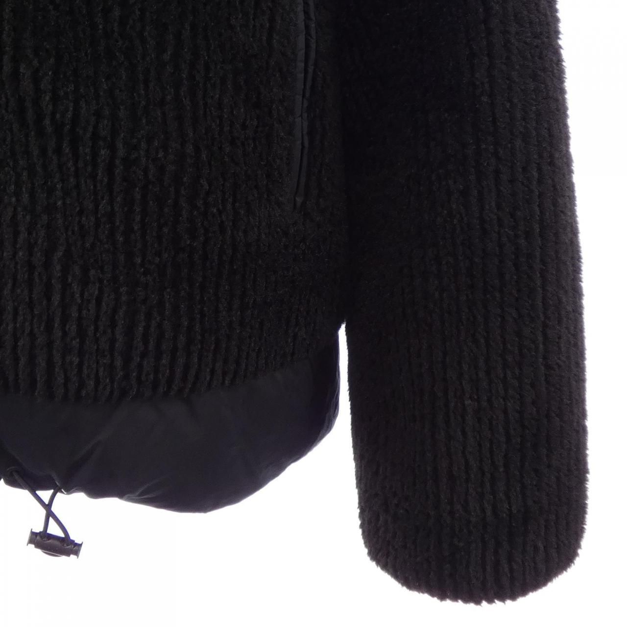 Moncler Tejat Down Jacket — view 7