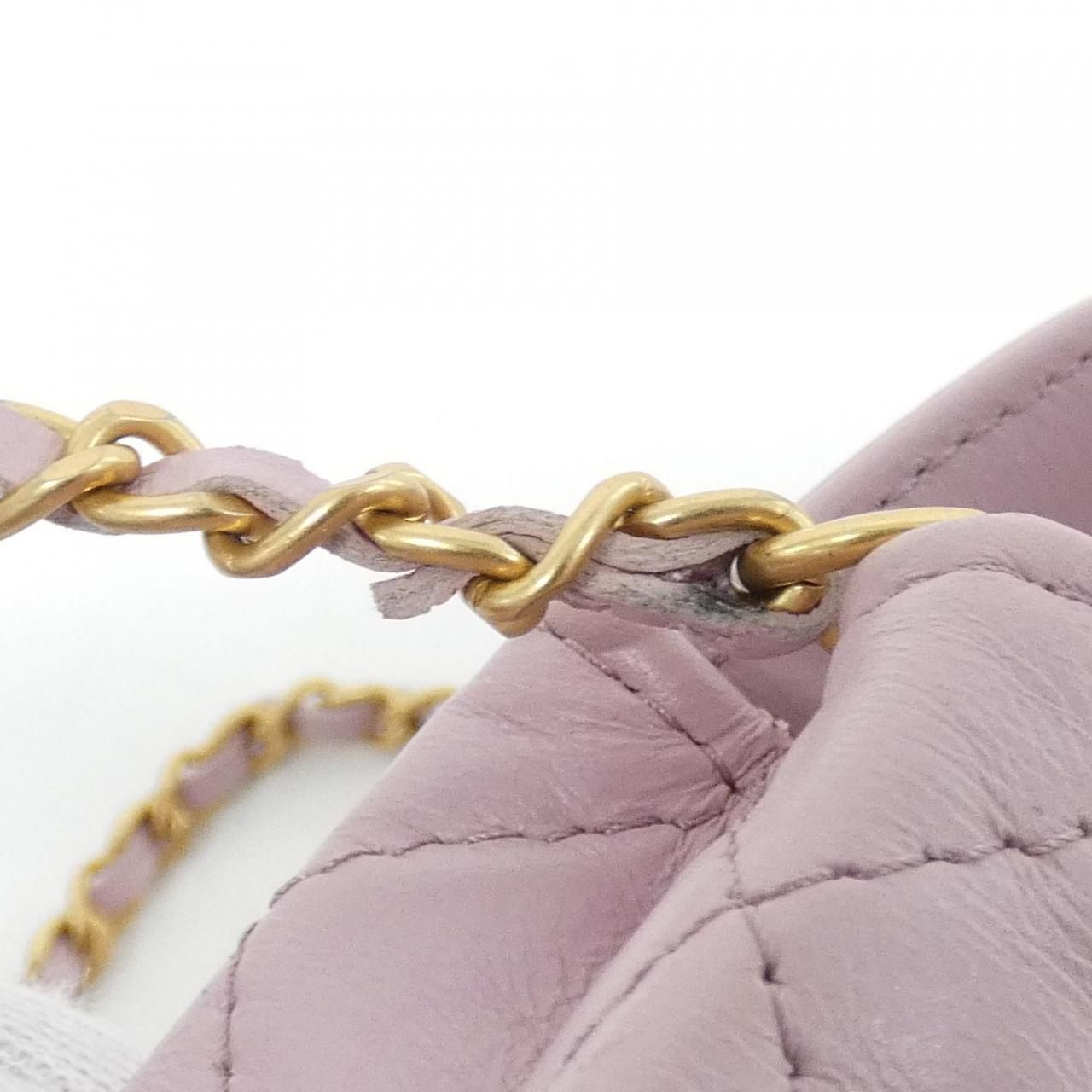 Chanel Chain Clutch Pink — view 8