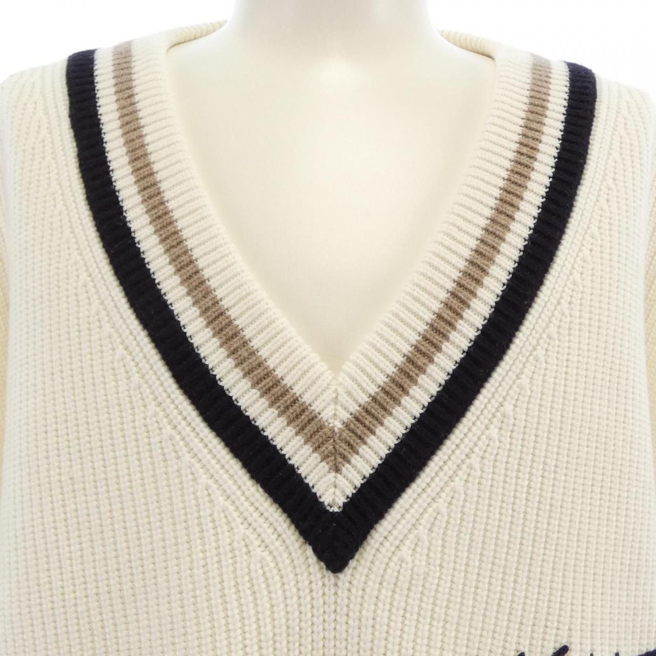 Louis Vuitton Oversize V-neck Signature Pullover Knit Sweater — view 5