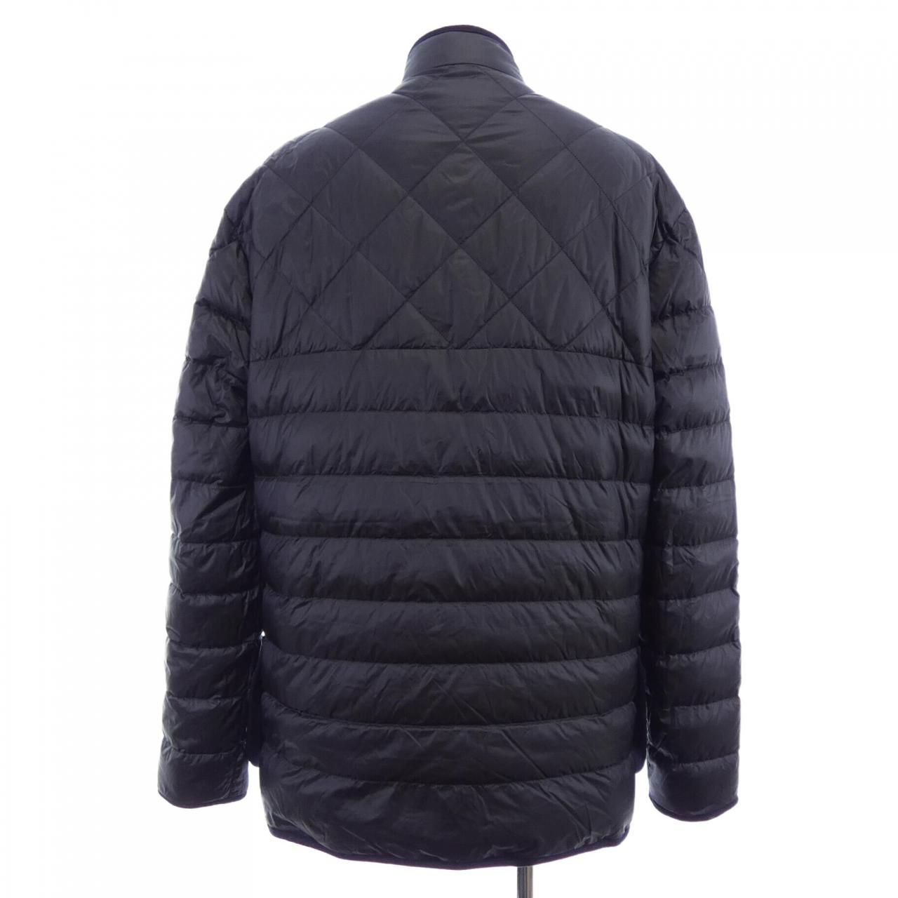 Moncler Bane Down Jacket — view 9