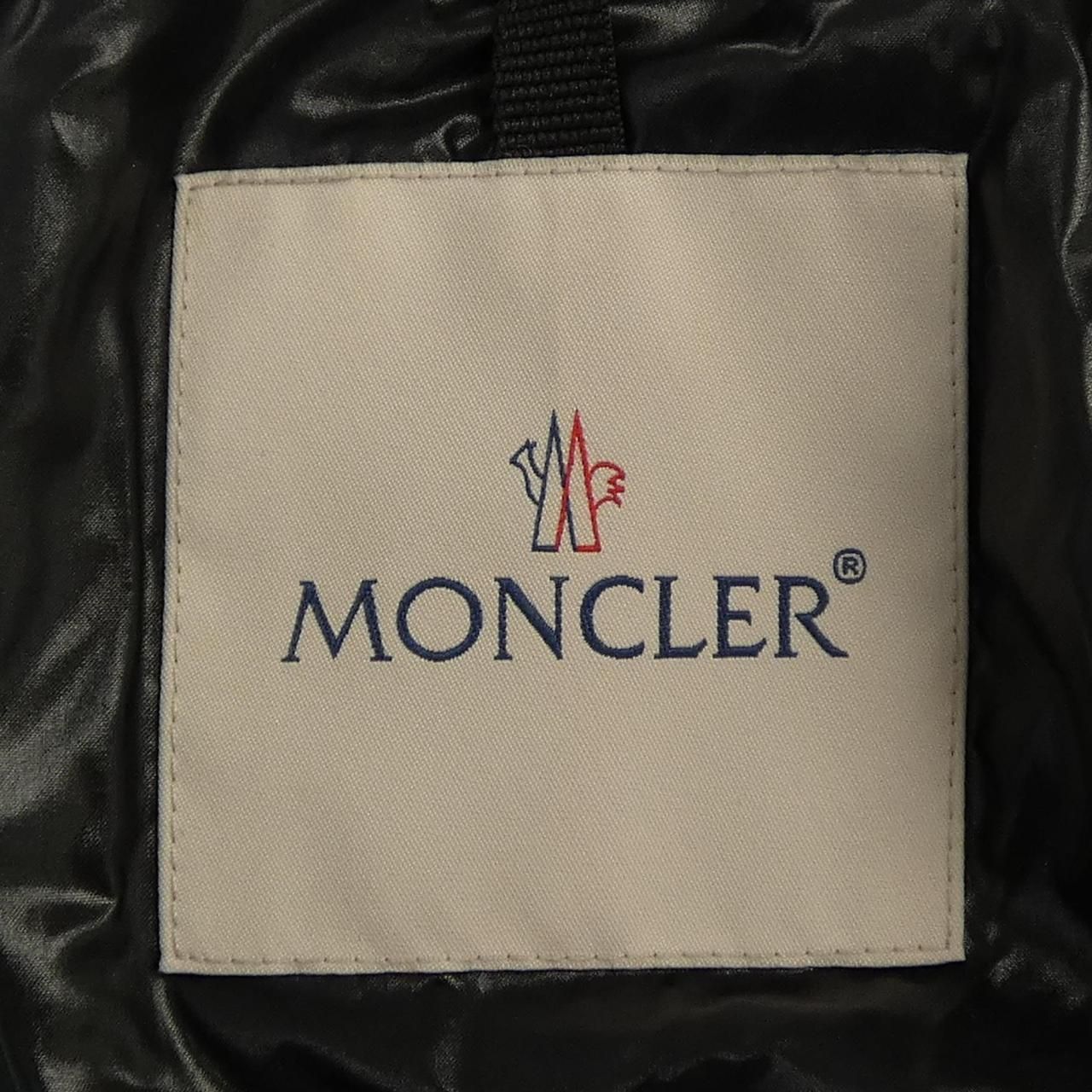 Moncler Montcla Down Jacket — view 5