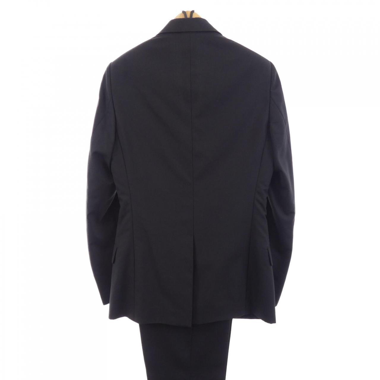 Dior Suit Black — view 2