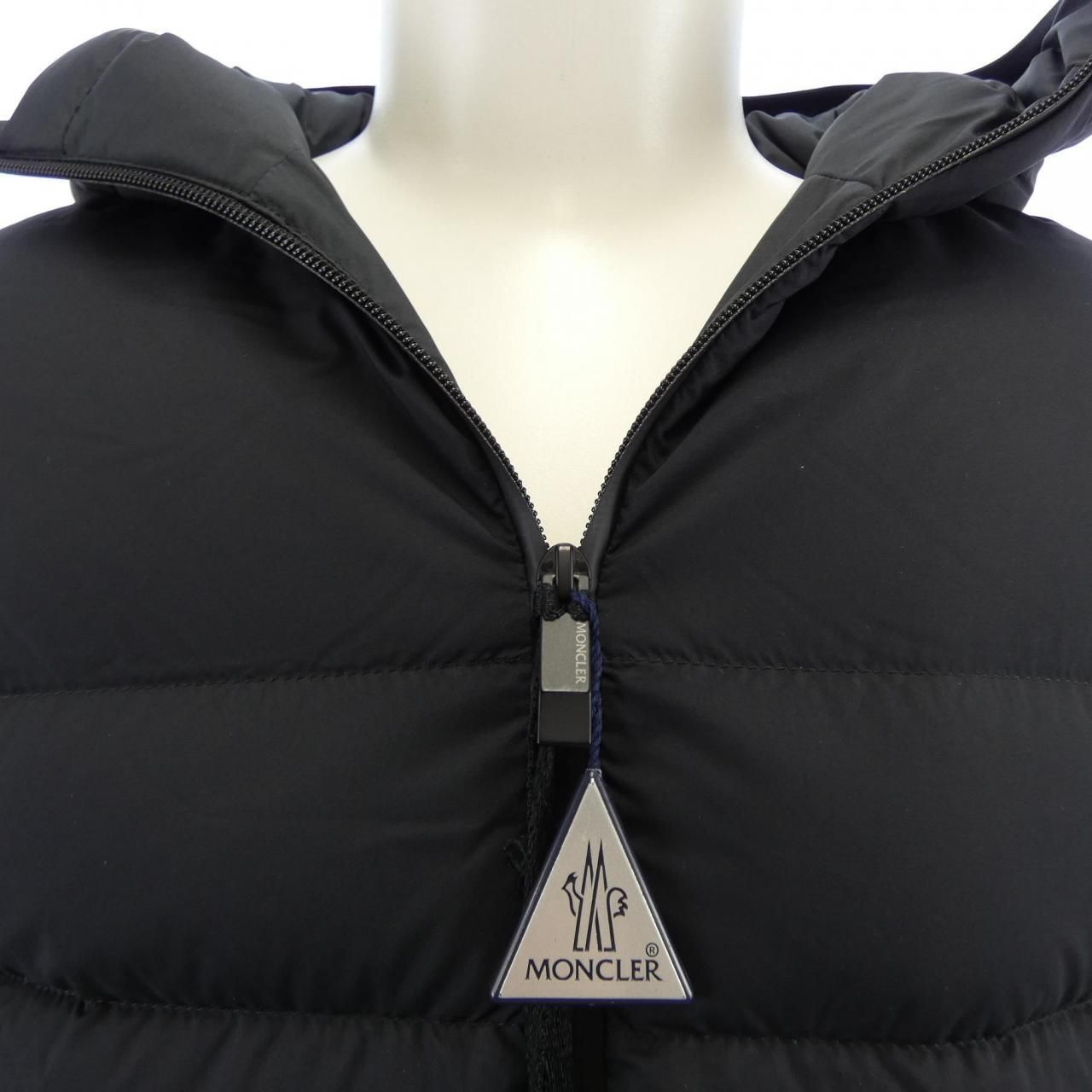 Moncler Arroux Down Jacket — view 6