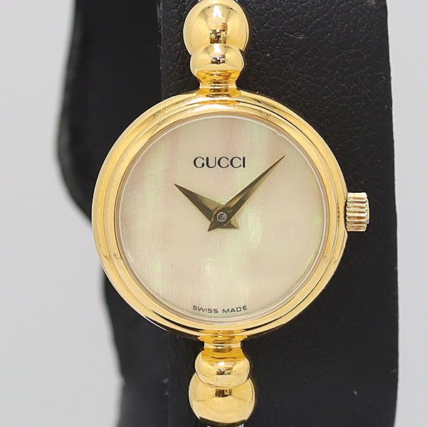 Gucci Quartz Bangle Watch White Shell Dial