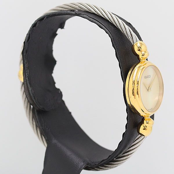 Gucci Quartz Bangle Watch White Shell Dial — view 2