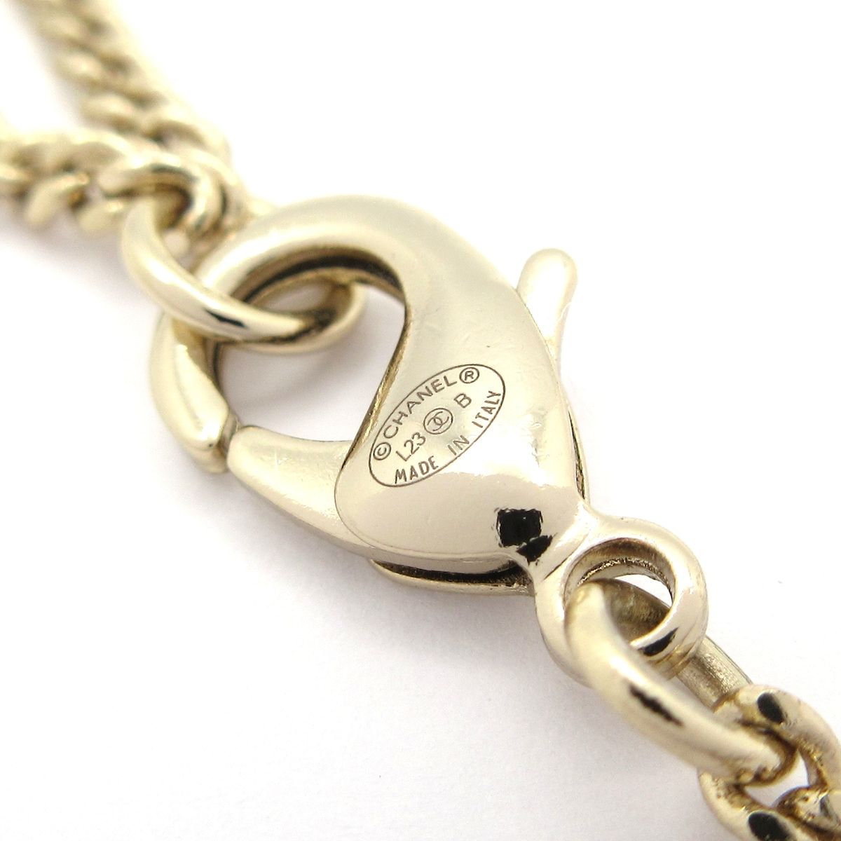 Chanel Necklace CC Logo Gold Clear Ivory — view 5