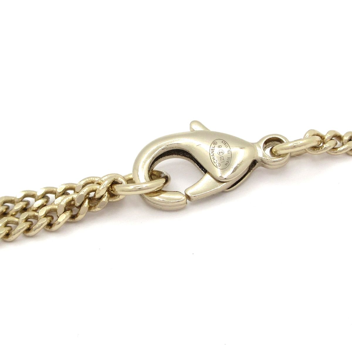 Chanel Necklace CC Logo Gold Clear Ivory — view 4