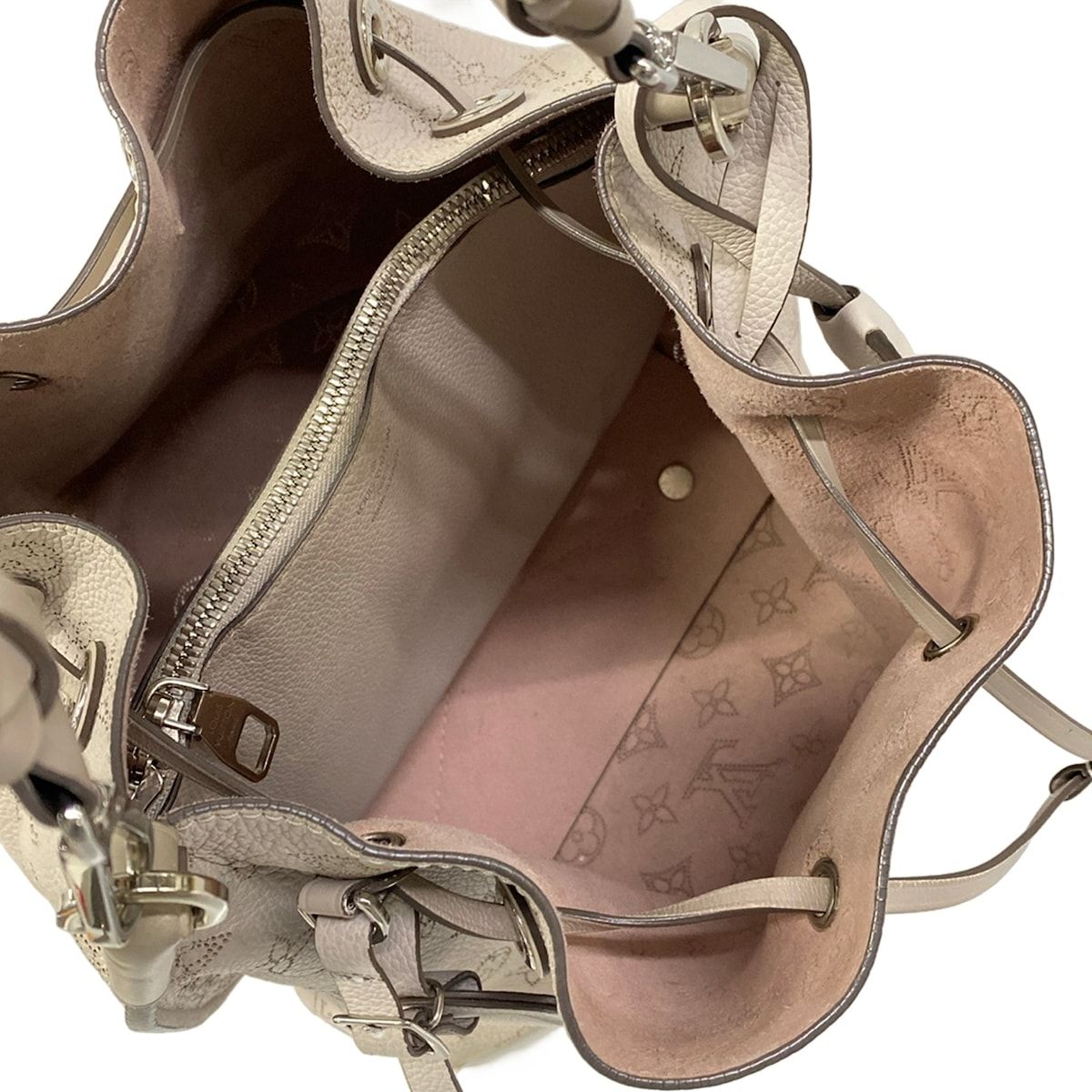 Louis Vuitton Handbag Mahina Mulia Brume Leather Cowhide — view 7