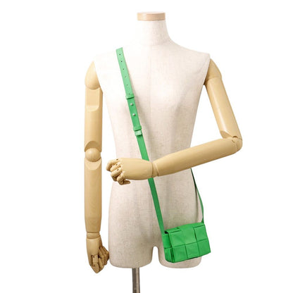 Bottega Veneta Shoulder Bag Maxi Intrecciato Candy Cassette Leather — view 4