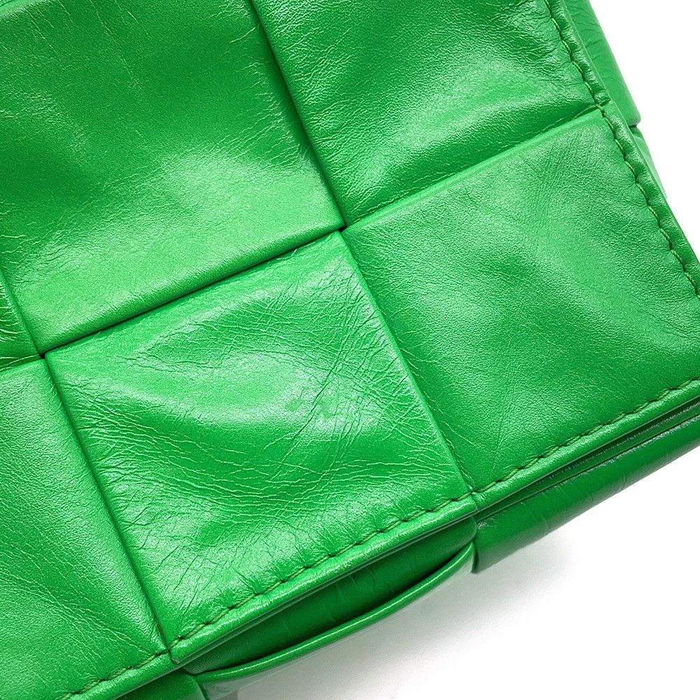 Bottega Veneta Shoulder Bag Maxi Intrecciato Candy Cassette Leather — view 7