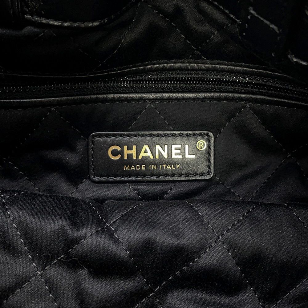 Chanel Backpack 22 Small Shiny Calfskin Black — view 8