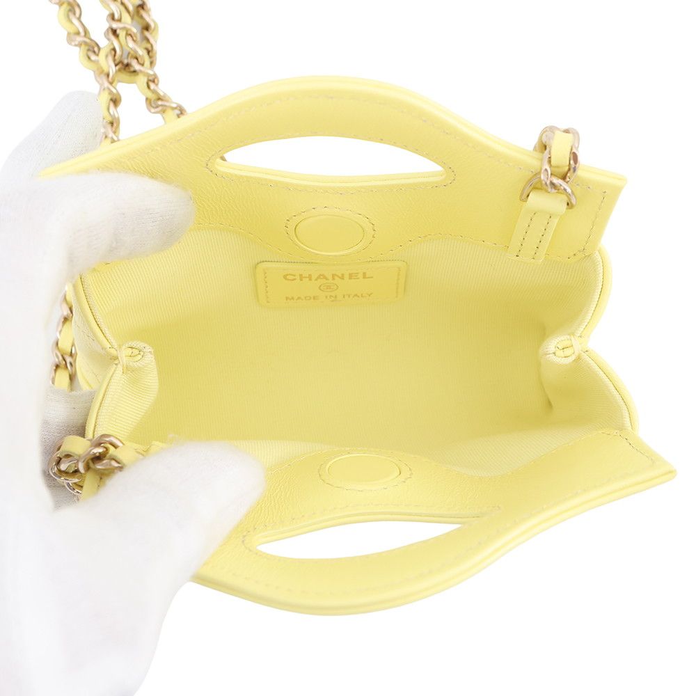 Chanel Chain Shoulder Bag CC Logo Quilted Lambskin Clutch — view 5