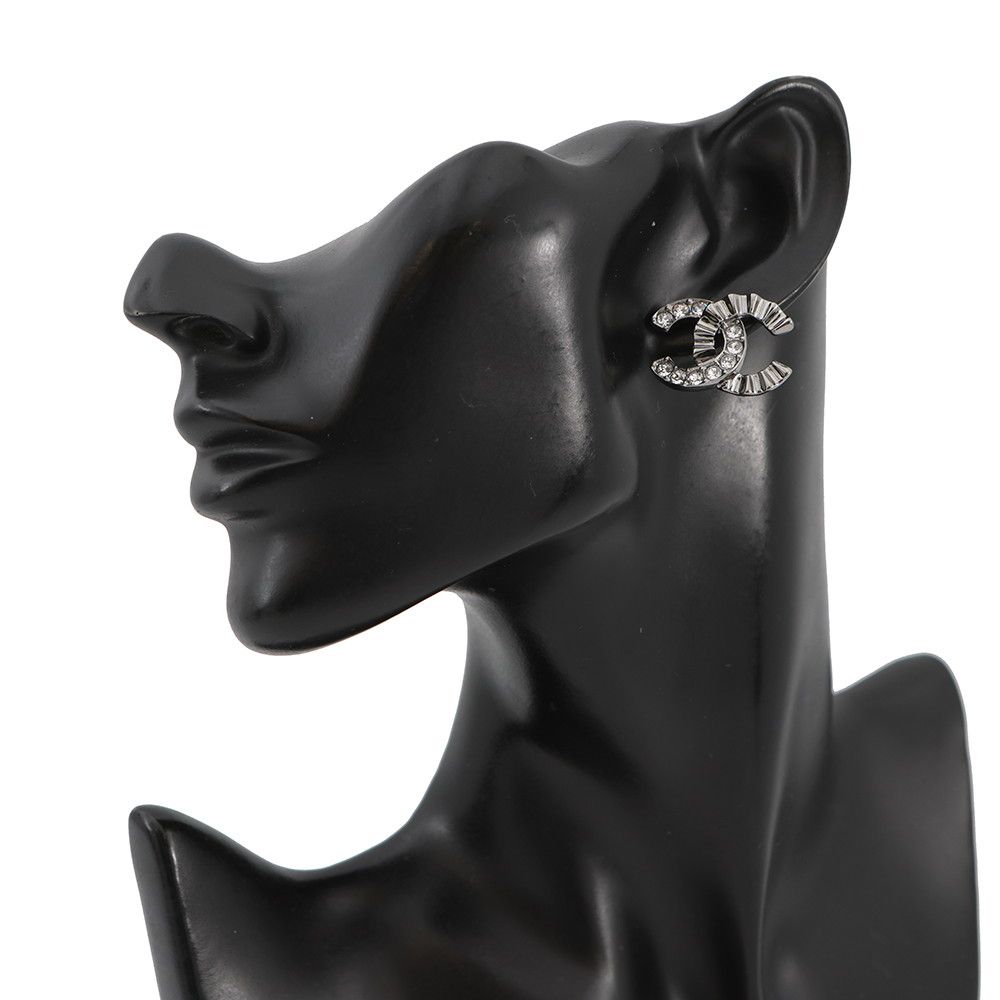 Chanel Earrings CC Logo Rhinestone 26 — view 4