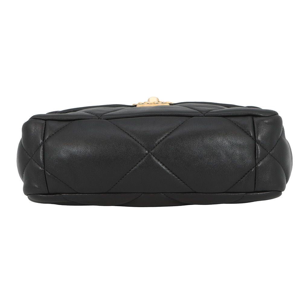 Chanel Chain Shoulder Bag 19 CC Logo Shiny Lambskin Black — view 3