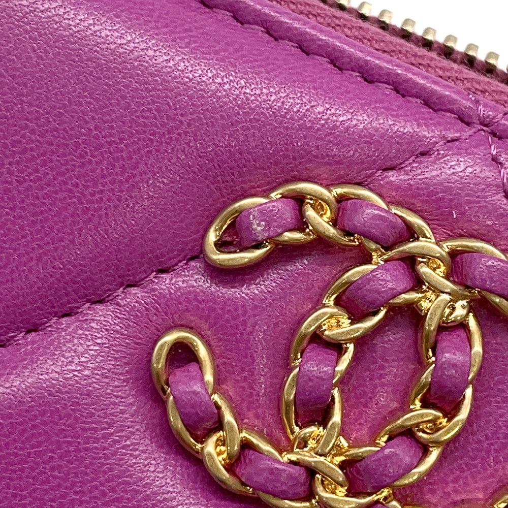 Chanel Wallet 19 Small Zip CC Logo Lambskin — view 5