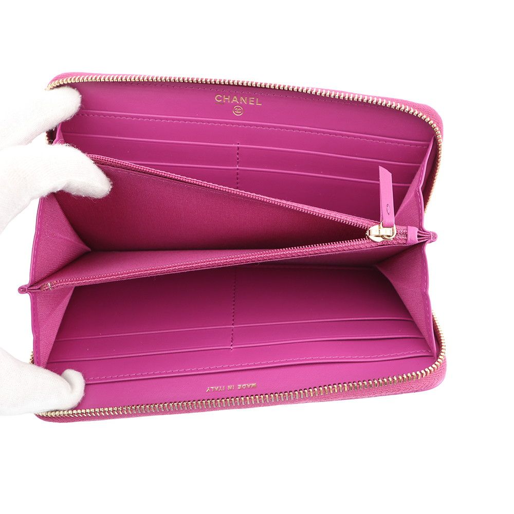 Chanel Wallet 19 Small Zip CC Logo Lambskin — view 4