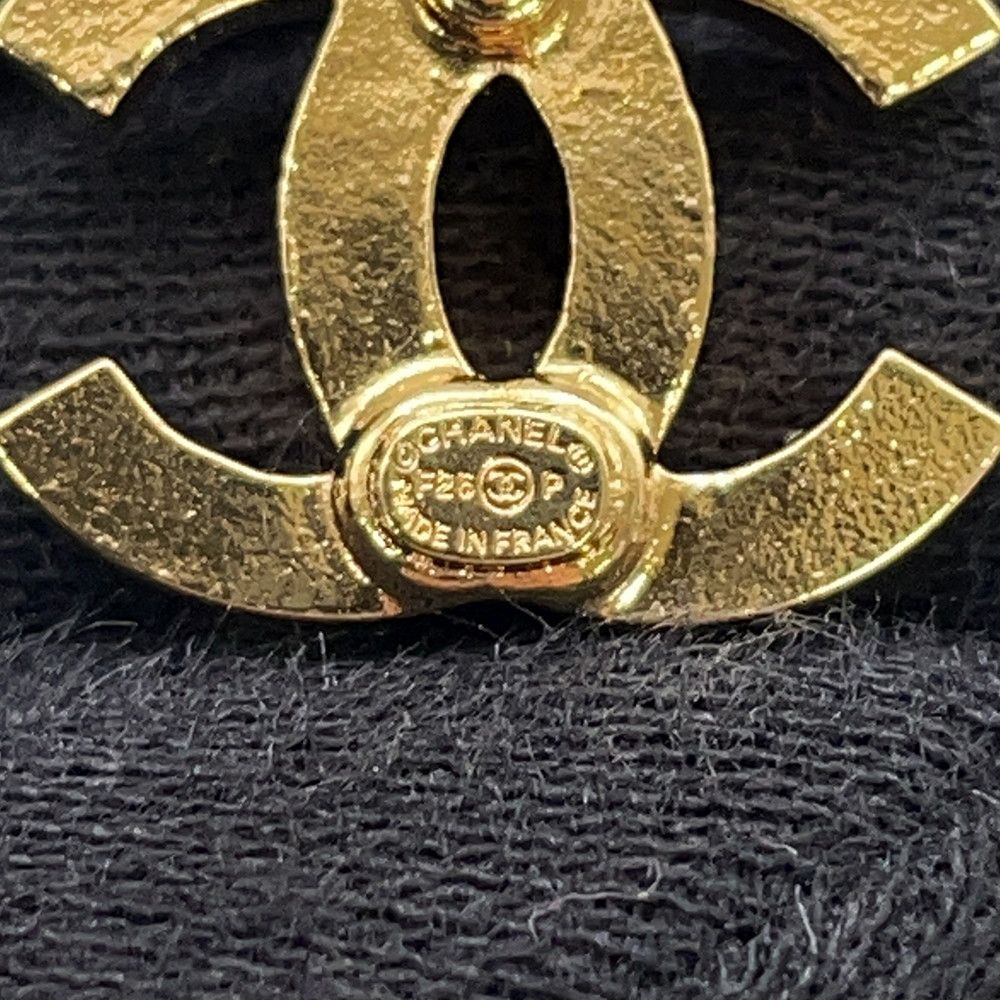 Chanel Earrings CC Logo — view 6