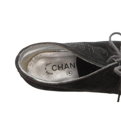 Chanel Lace Up Shoes Logo CC Suede 35.5 Black — view 7
