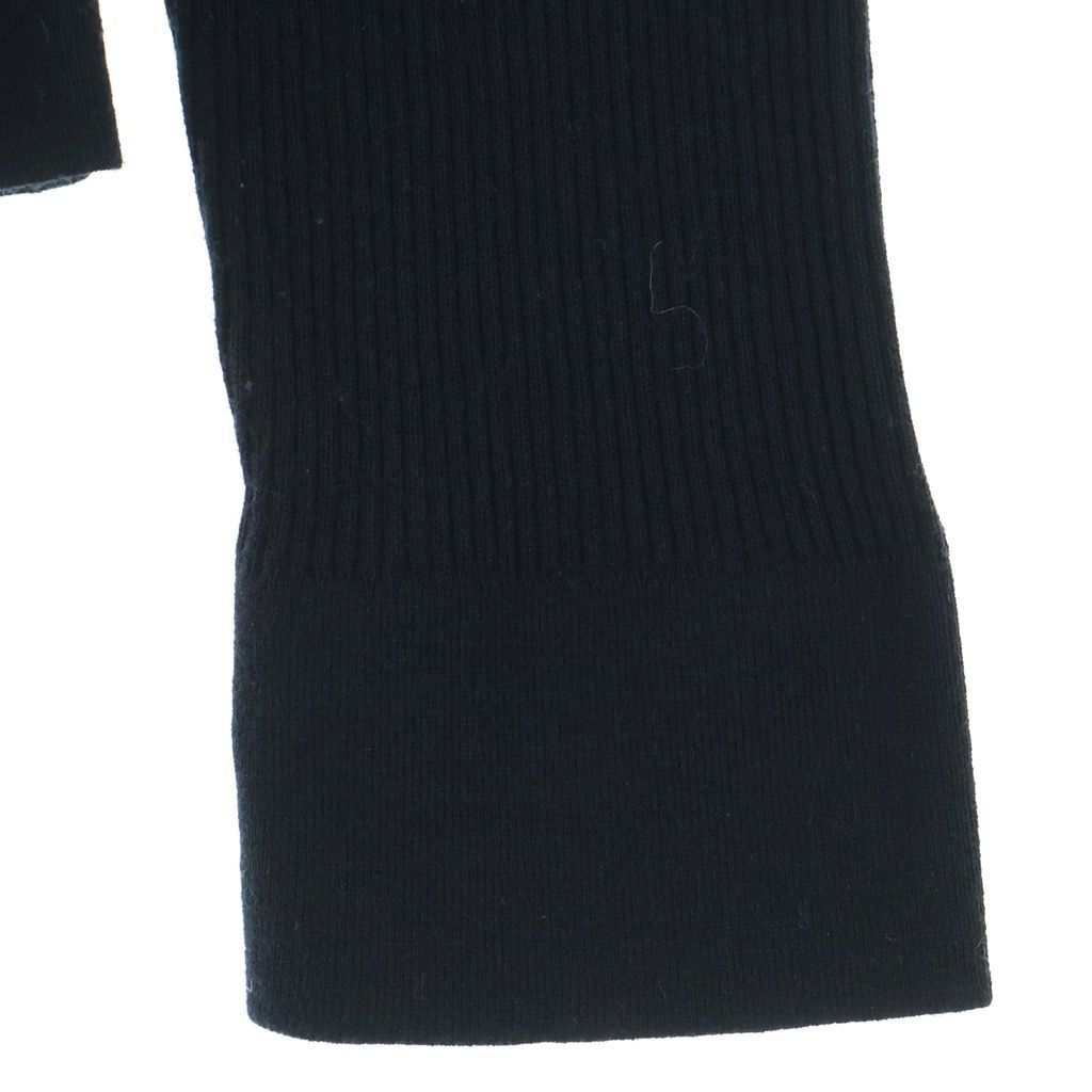 Chanel CC Logo Plate Ribbon Crew Neck Wool Long Sleeve Pullover Sweater Black — view 5