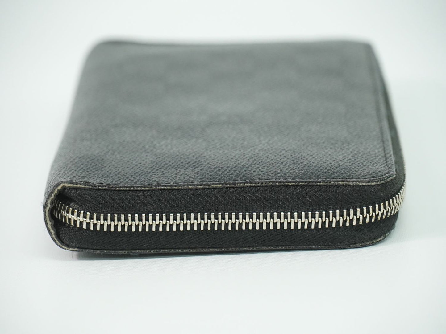 Louis Vuitton LV Zippy Organizer NM Damier Graphite Wallet Black Gray — view 4