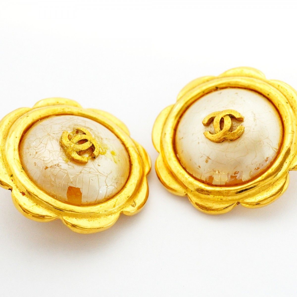 Chanel Earrings Vintage CC Logo Flower Motif Gold Plated Faux Pearl — view 6