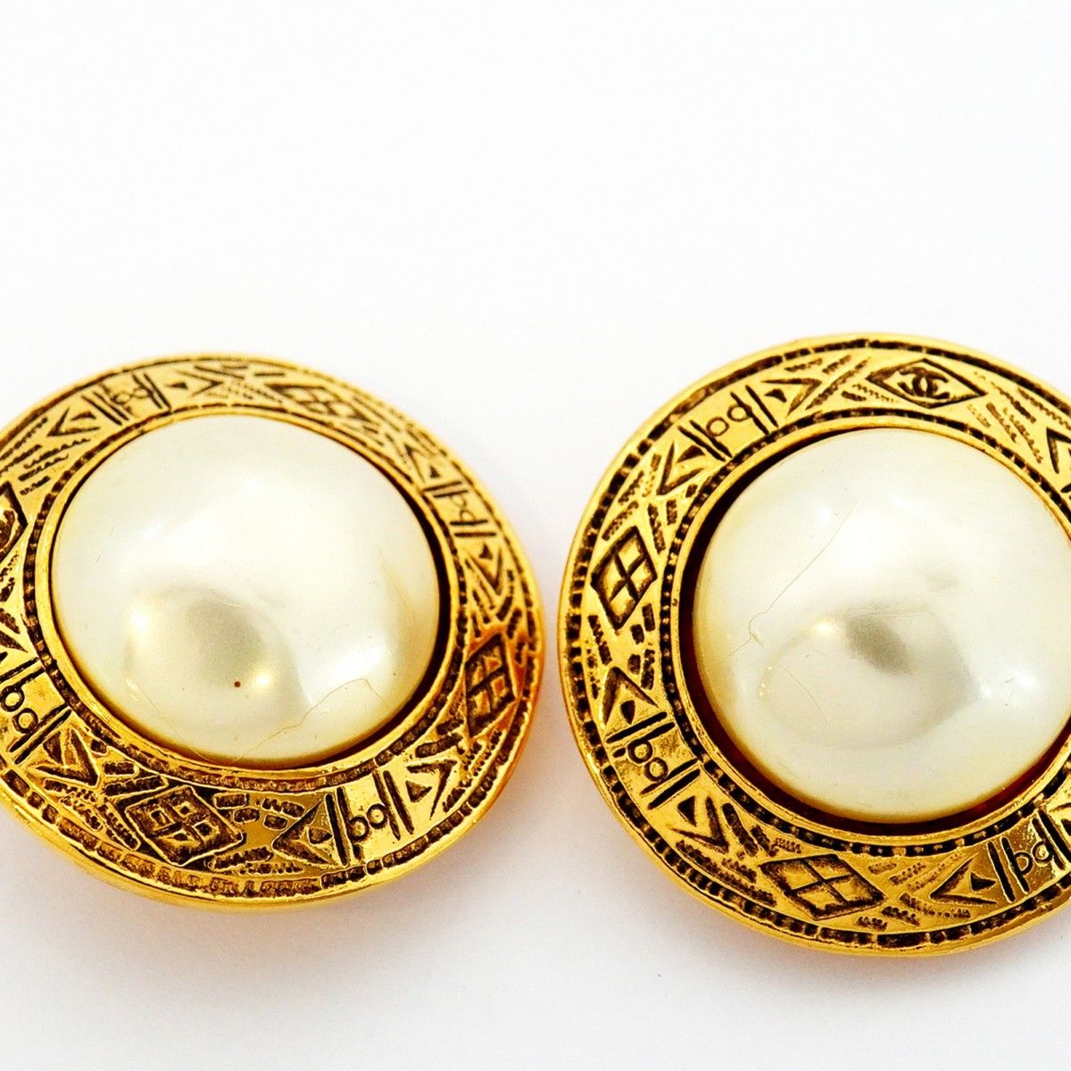 Chanel Earrings Vintage Round — view 6