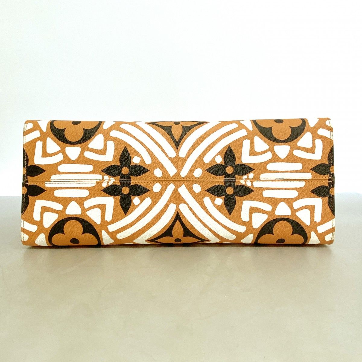 Louis Vuitton Tote LV Crafty On The Go GM Cream Caramel 2-Way — view 3