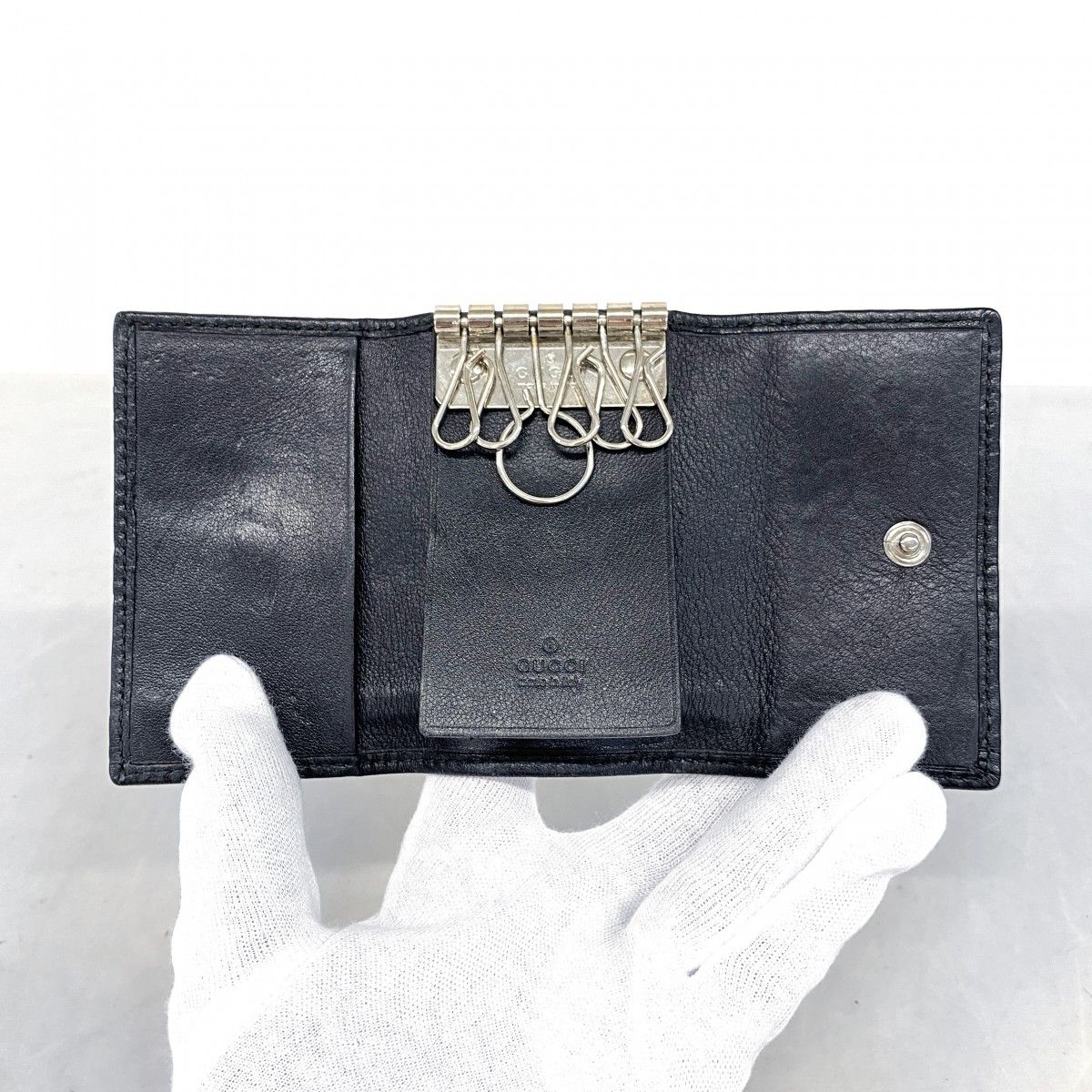 Gucci Key Case Guccissima Horsebit Leather Black Silver Key Holder — view 3