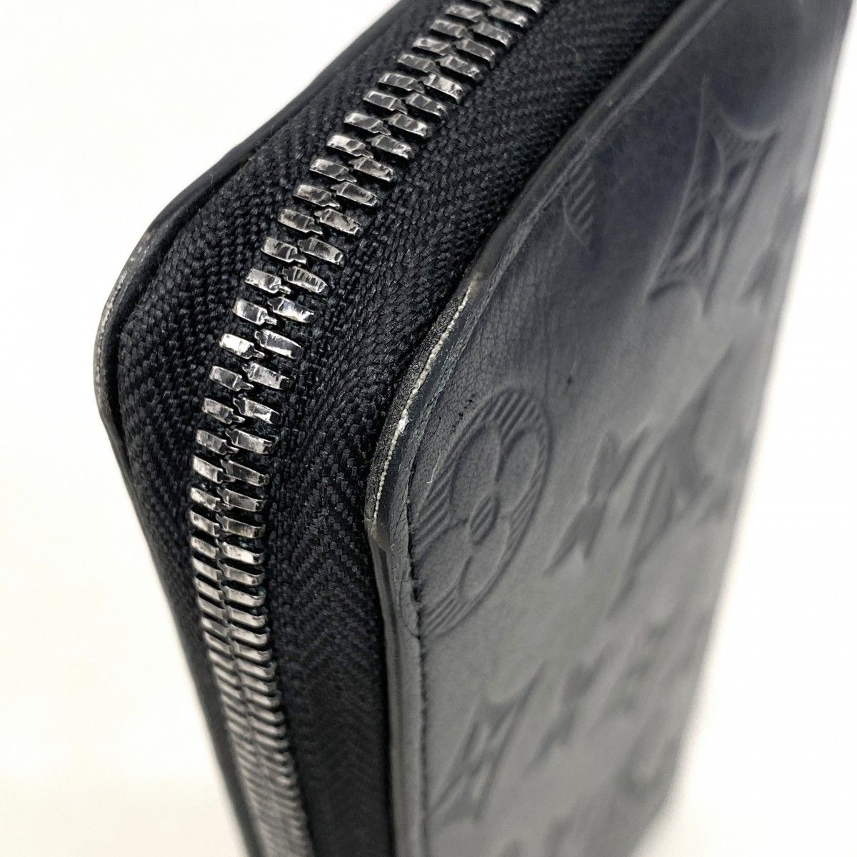 Louis Vuitton Wallet Monogram Shadow Zippy Vertical Black — view 8