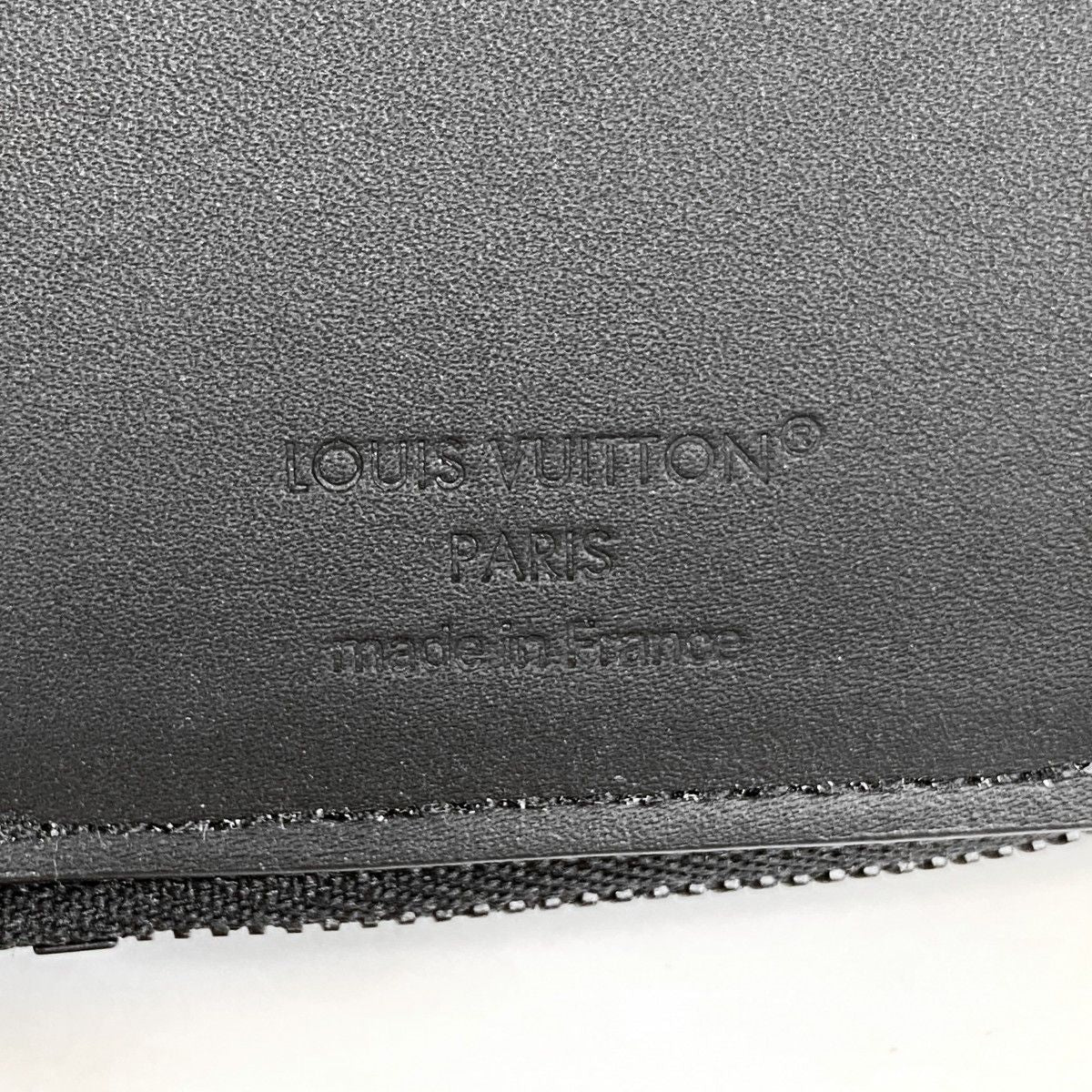 Louis Vuitton Trifold Wallet Monogram Taurillon Portefeuille Pilot Noir — view 4