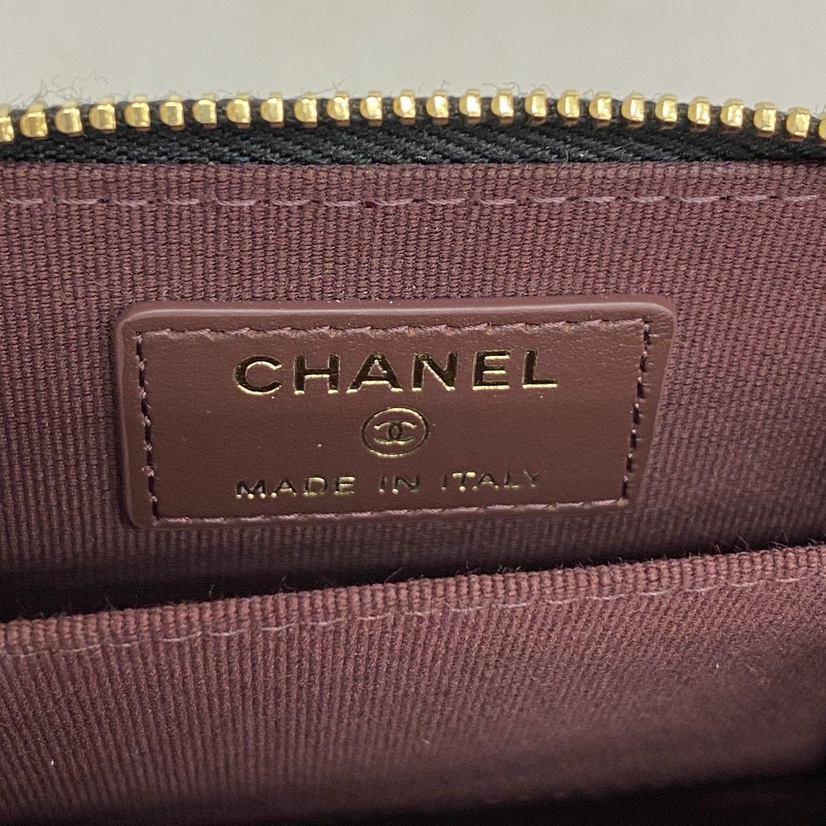 Chanel Trifold Wallet Quilted Caviar Leather Black Gold — view 4