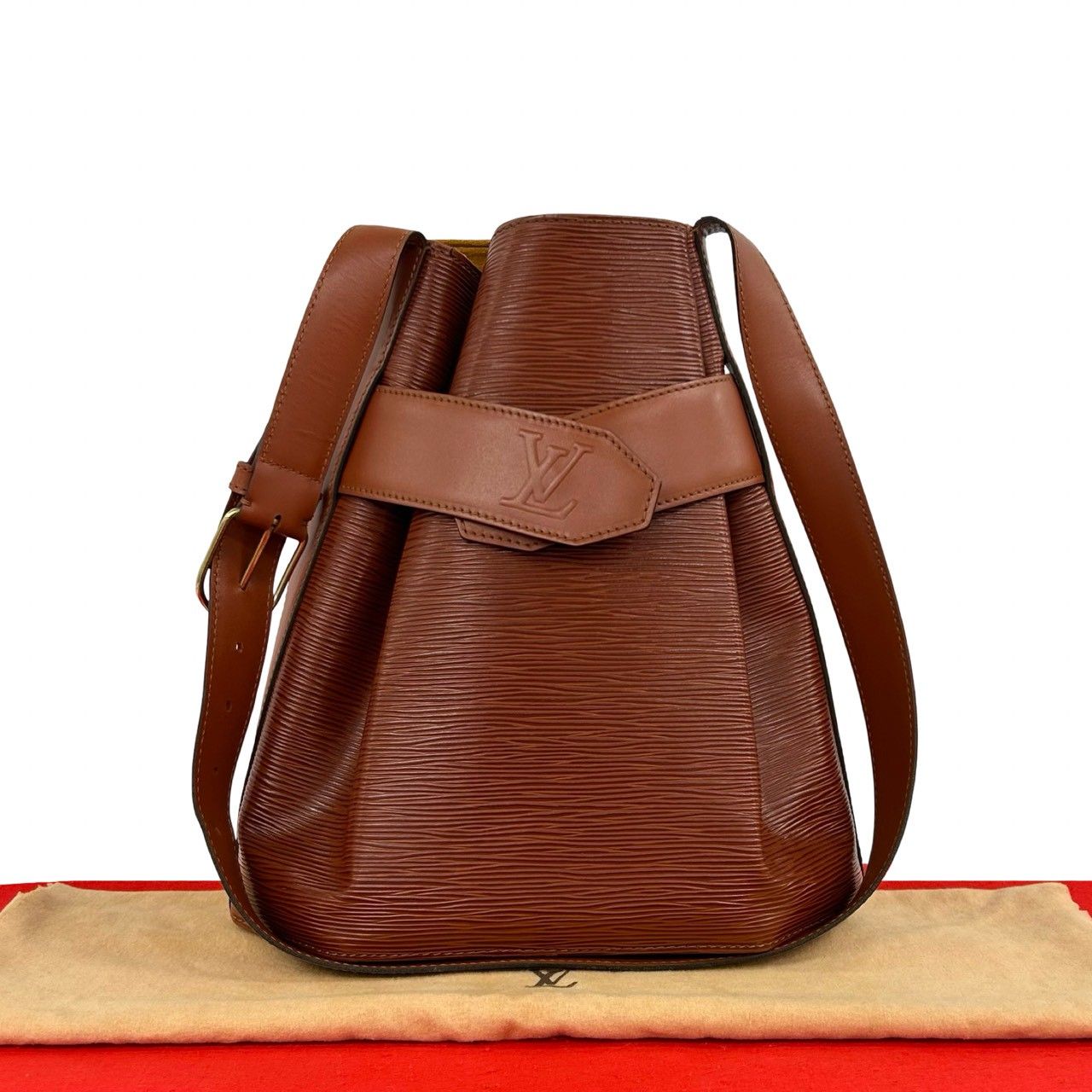 Louis Vuitton Vintage Sac Deport PM Epi Leather Shoulder Bag Kenya Brown