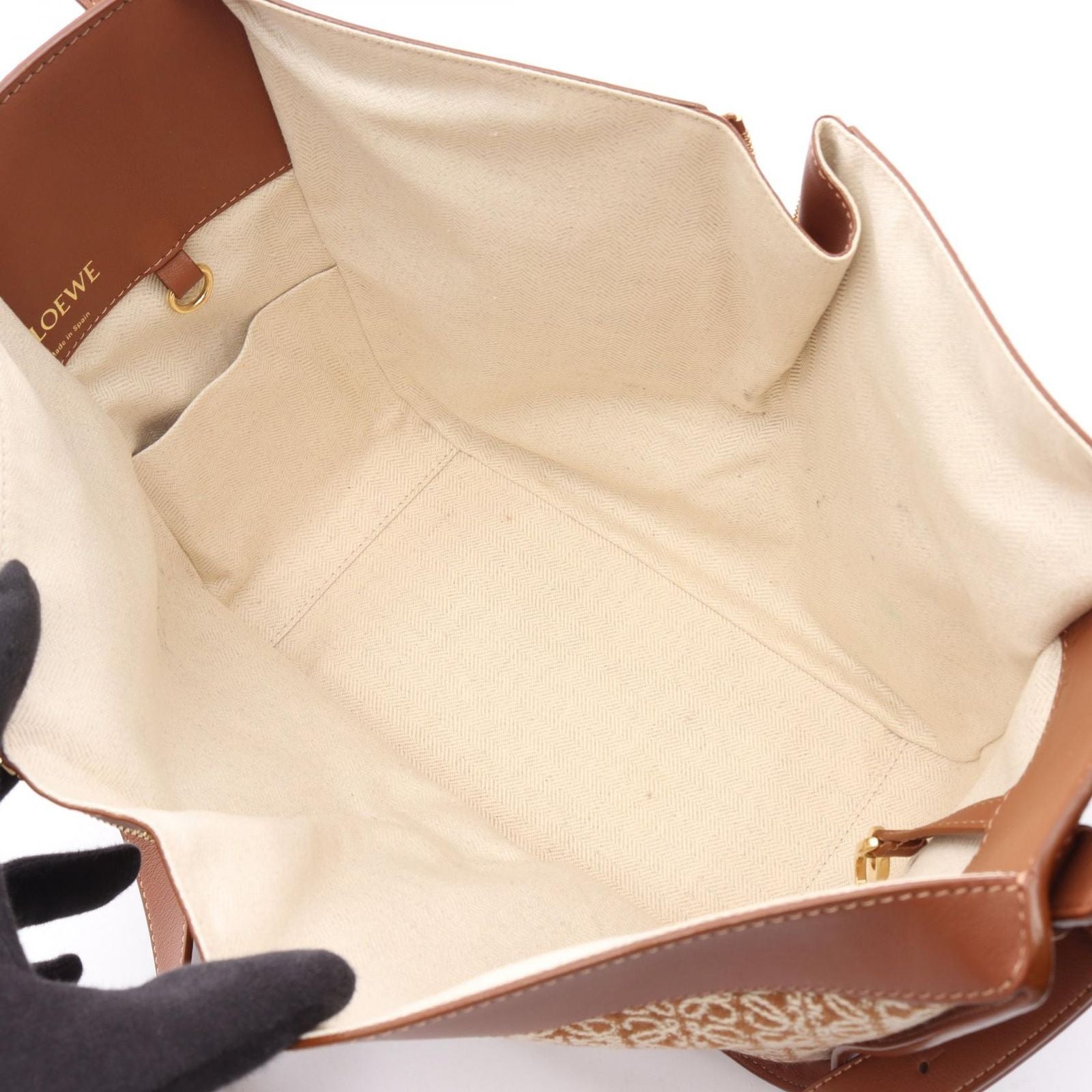 Loewe Handbag Hammock Small 2-Way Brown Natural Leather — view 3