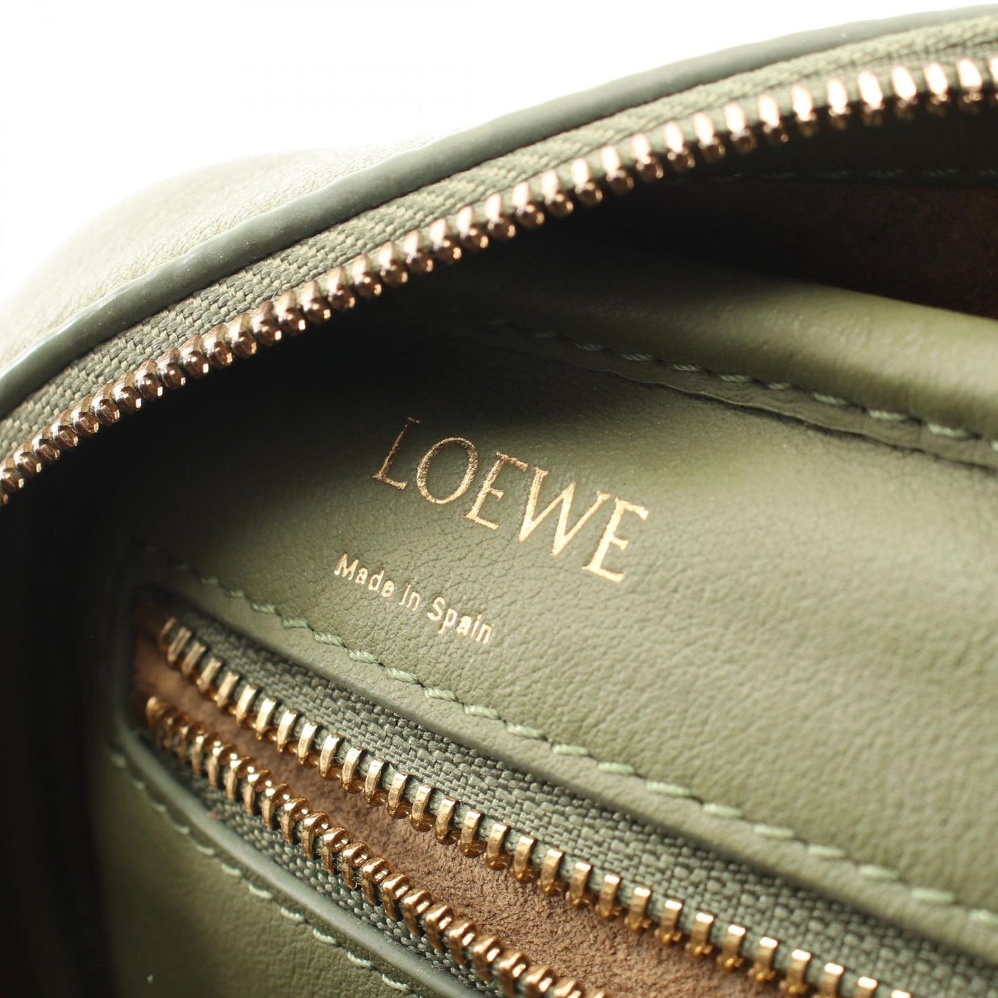Loewe Handbag Amazona 23 Repeat 2-Way Natural Olive Canvas Leather — view 4