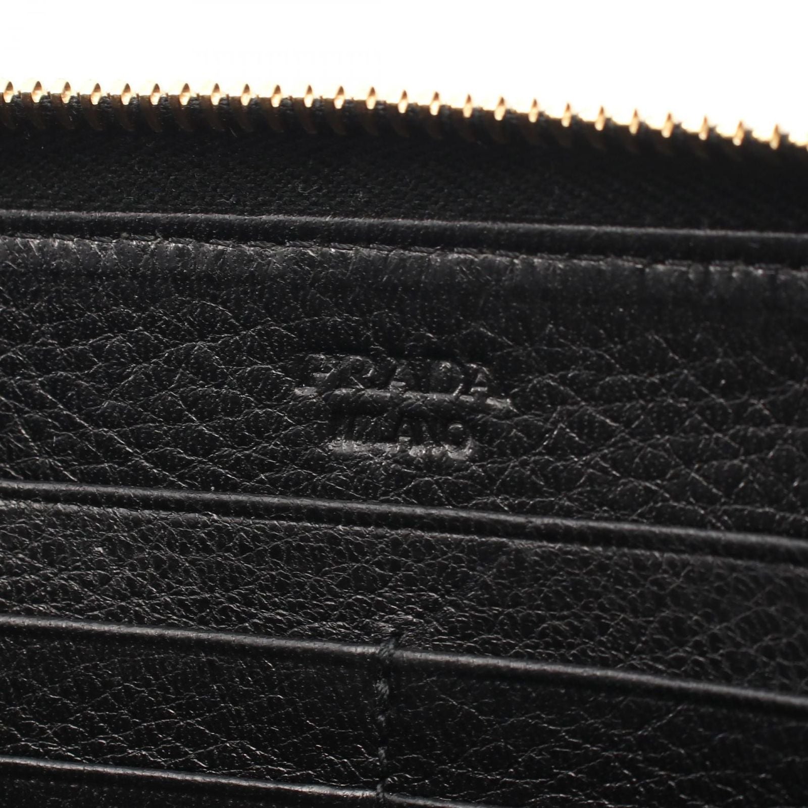Prada Round Wallet Cervo Antic Met Black Leather — view 4