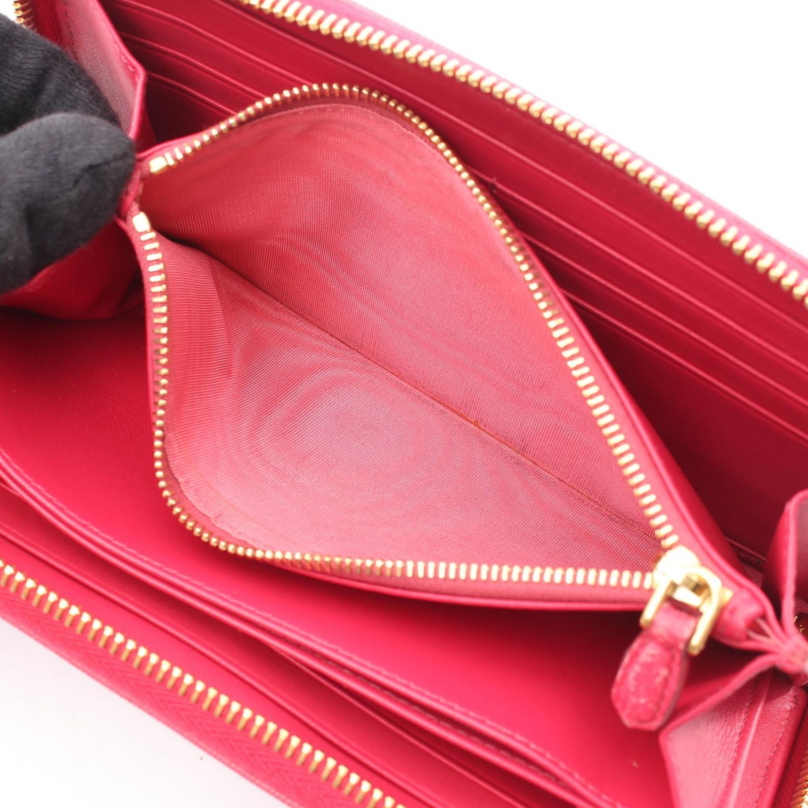 Prada Round Wallet Vittello Move I Pink Leather — view 6