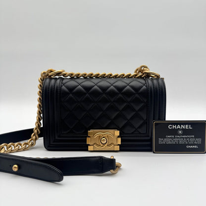 Chanel Shoulder Bag Boy Lambskin CC Logo Quilted Turnlock Gold Leather Black