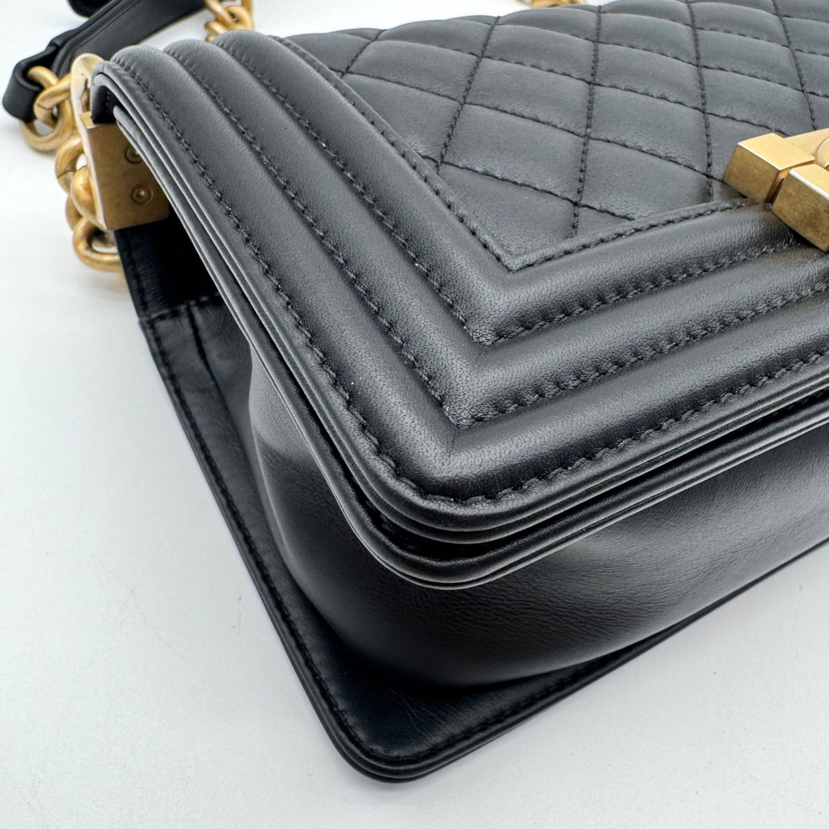 Chanel Shoulder Bag Boy Lambskin CC Logo Quilted Turnlock Gold Leather Black — view 7