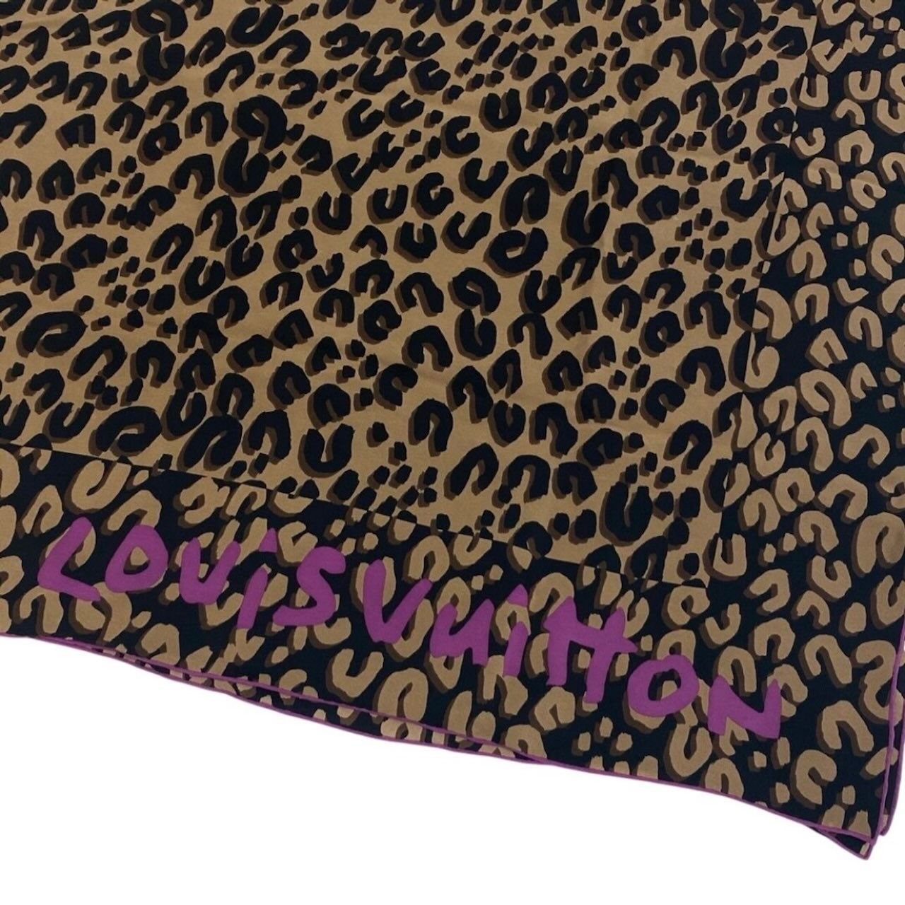 Louis Vuitton LV Leopard Silk Scarf Large Shaw Brown — view 2